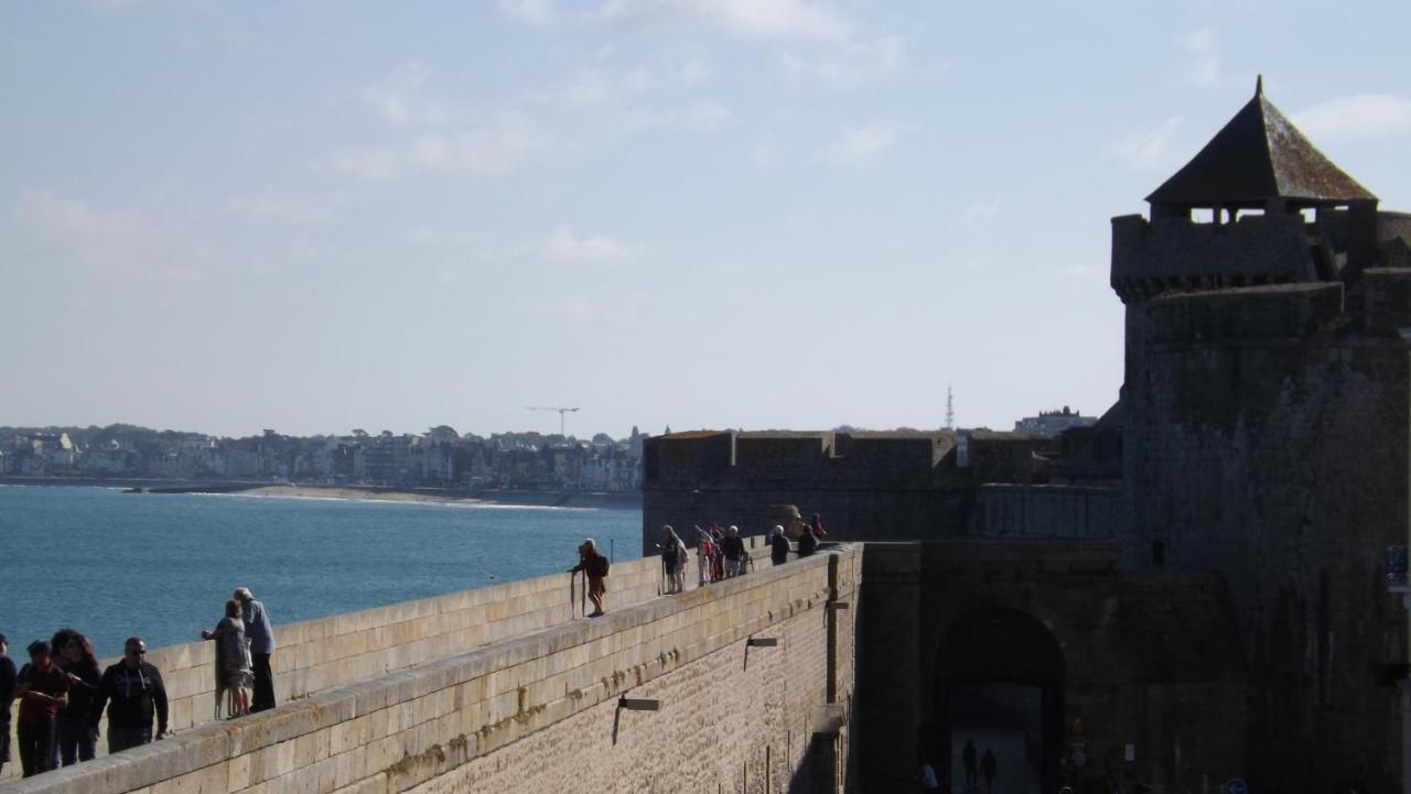 Appartement T2 ,Parking Prive,Terrasse, 10 Mns A Pieds De La Cite Corsaire Et Ses Plages Saint-Malo Bagian luar foto